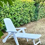 Con Giardino E Posto Auto A - N183 *