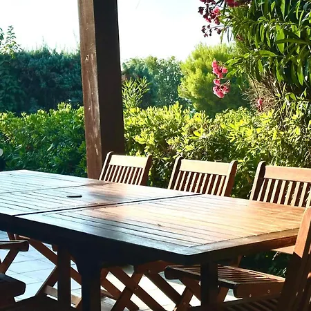 Con Giardino E Posto Auto A - N183