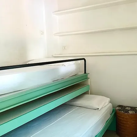 Apartamento Con Giardino E Posto Auto A - N183