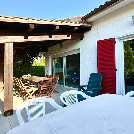 Apartamento Con Giardino E Posto Auto A - N183 *