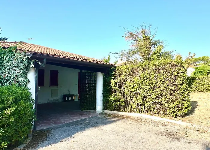 Διαμέρισμα Con Giardino E Posto Auto A - N183 *